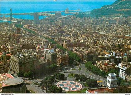 Carte Postale - Espagne - Espana - Cataluna - Barcelona - Plaza de Cataluna al fondo el puerto y montana de Montjuich -