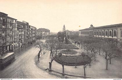 España - LOGROÑO (La Rioja) Calle de Cervantes e Instituto - Ed. L. Roisin
