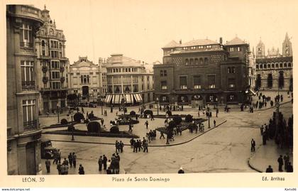 leon , castilla y leon * plaza de santo domingo * León * espana