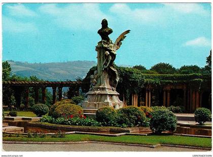 Postal Vizcaya. Bilbao. El Parque. Monumento a Dª Casilda de Iturriaza No. 2572
