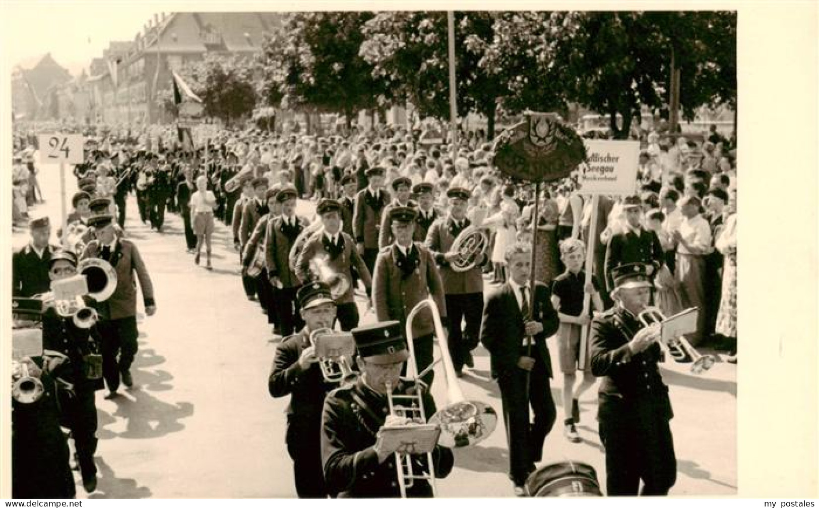 Espasingen Stockach KONSTANZ BW Festumzug Musikkapelle