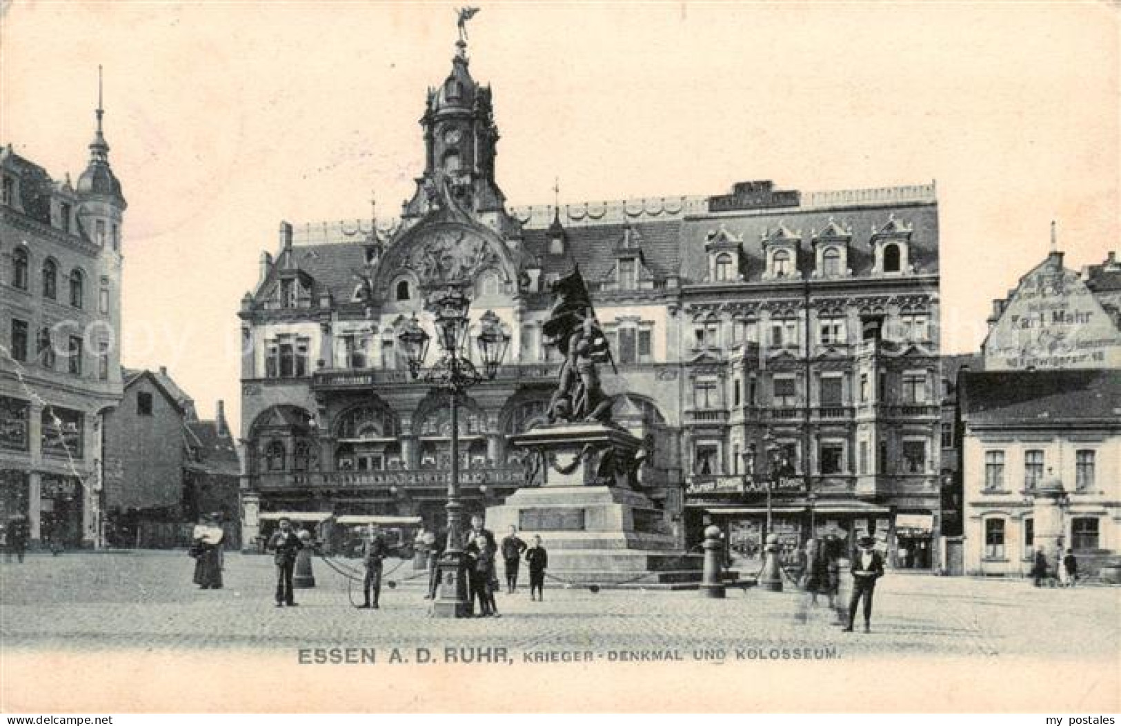 Essen  Ruhr Krieger Denkmal und Kolosseum