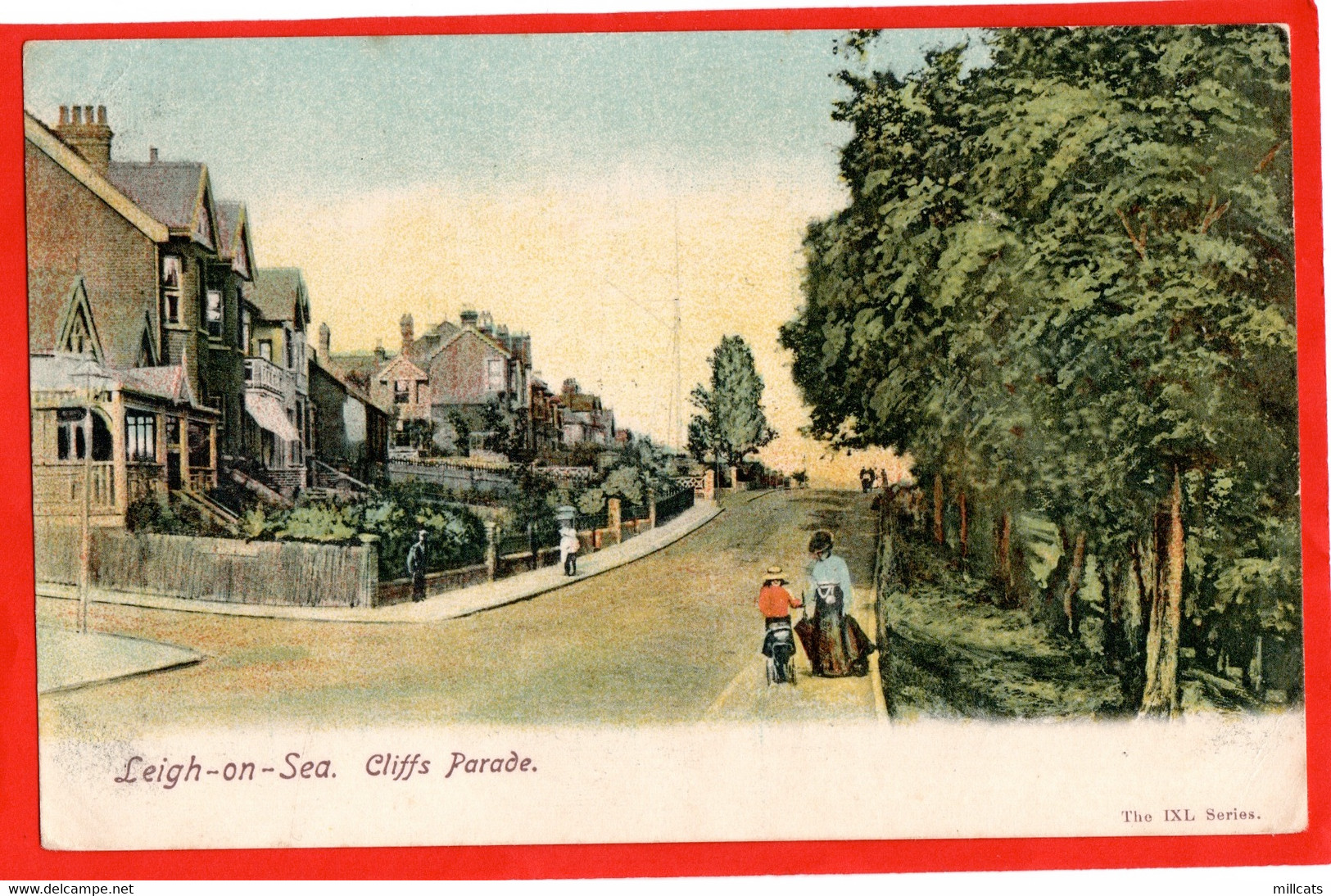 ESSEX  LEIGH ON SEA   CLIFFS PARADE