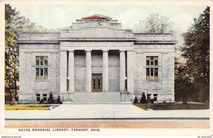 B517 US Hayes Memorial Library Fremont Ohio vintage postcard