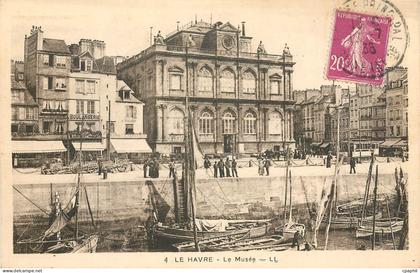 CPA Le Havre le Musee Bateaux