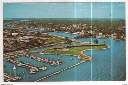 AK 257993 USA - Oshkosh - The Pioneer Inn Marins