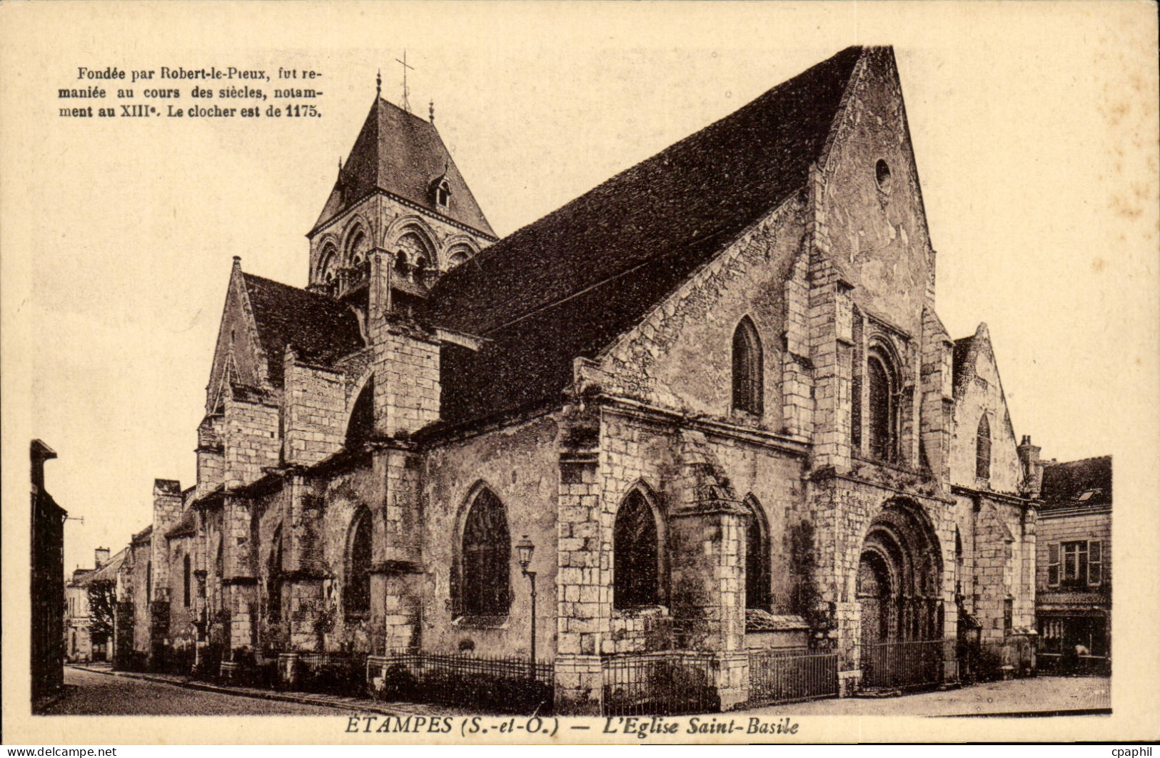 Etampes CPA L'eglise Sainte Basile