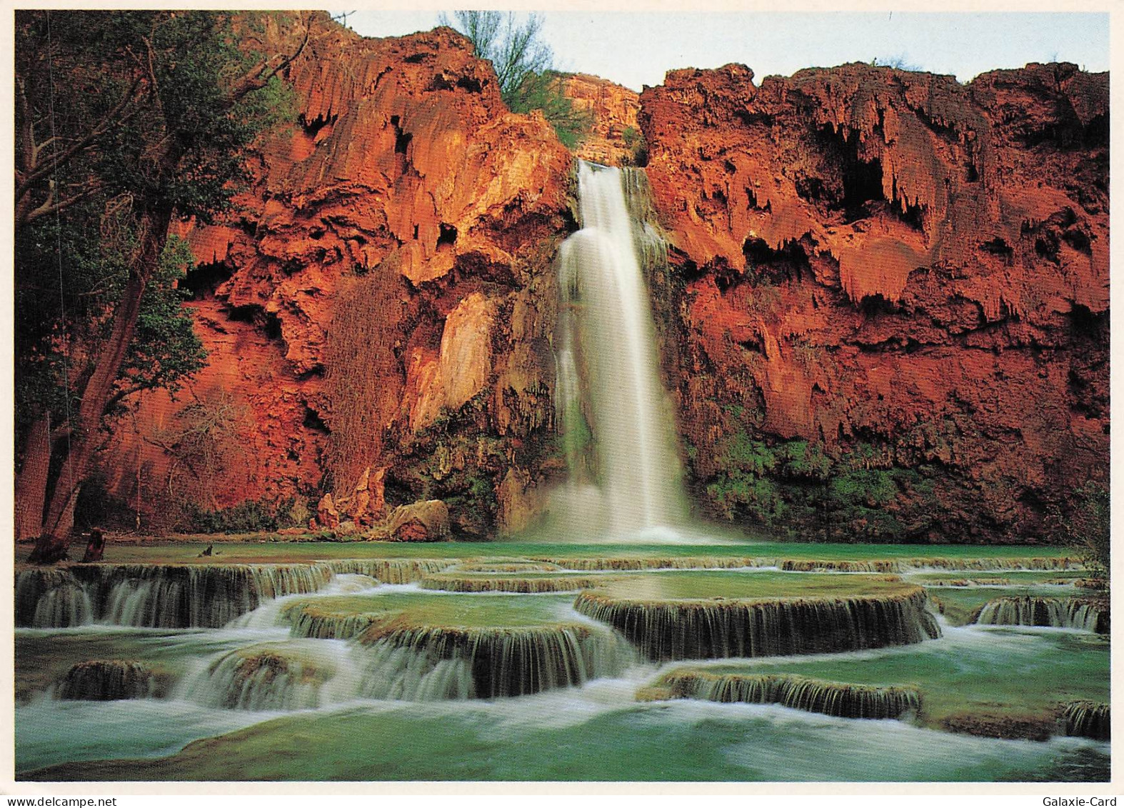 ETATS UNIS GRAND CANYON LES EAUX EMERAUDE DE HAVASU FALLS