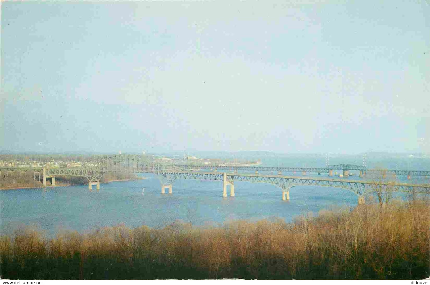Etats-Unis - Havre de grace-perryville - Susquehanna river bridges - panoramic view of the mouth of the susquehanna rive