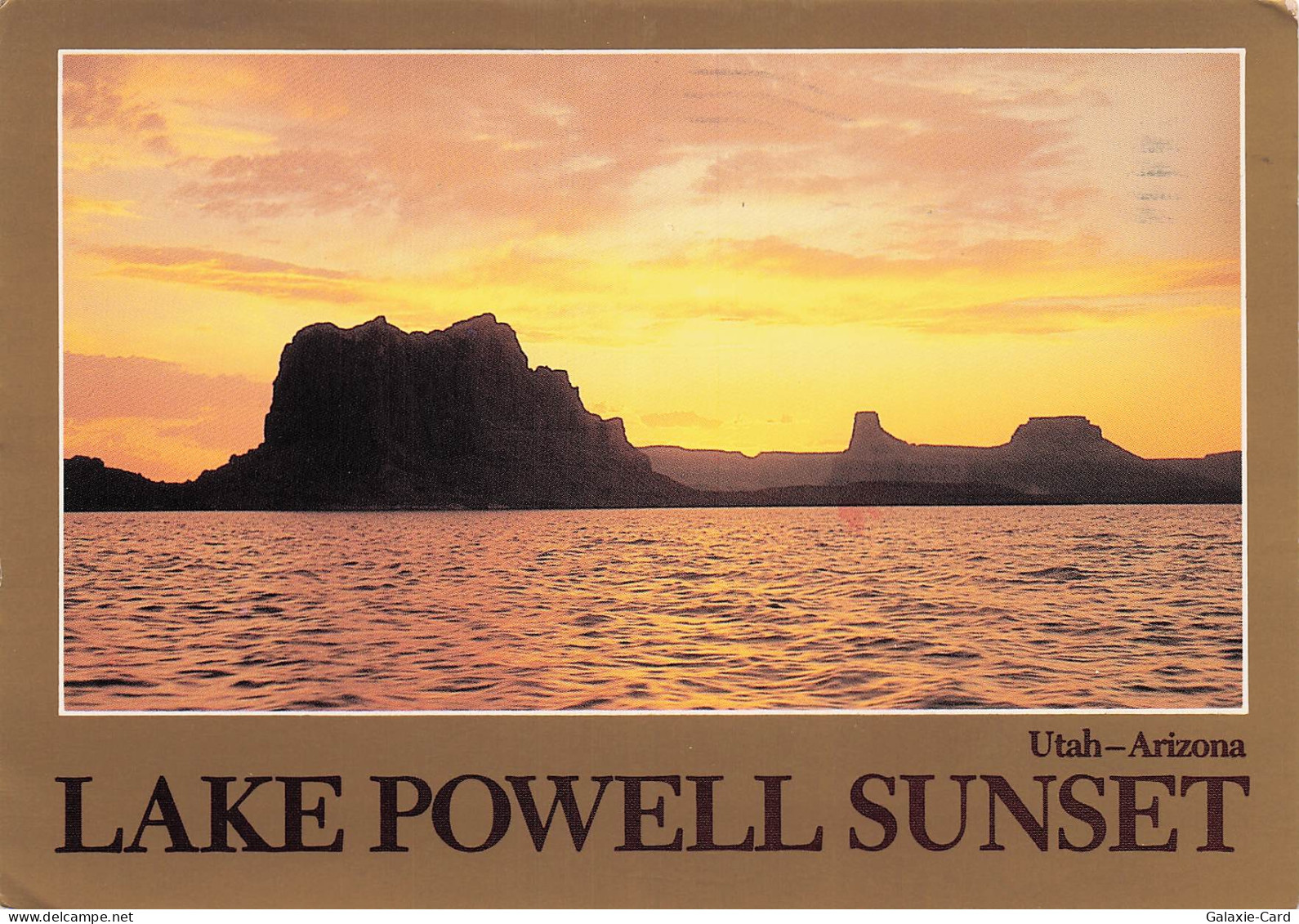ETATS UNIS LAKE POWELL DOMINGUEZ ROCK ET GUNSIGHT BUTTE