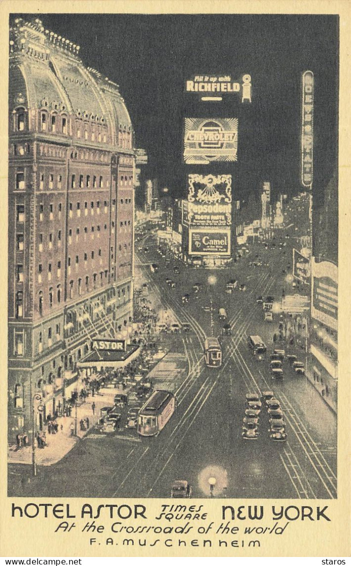 Etats-Unis - NEW-YORK - Time Square - Hôtel Astor - At the Crossroad of the world