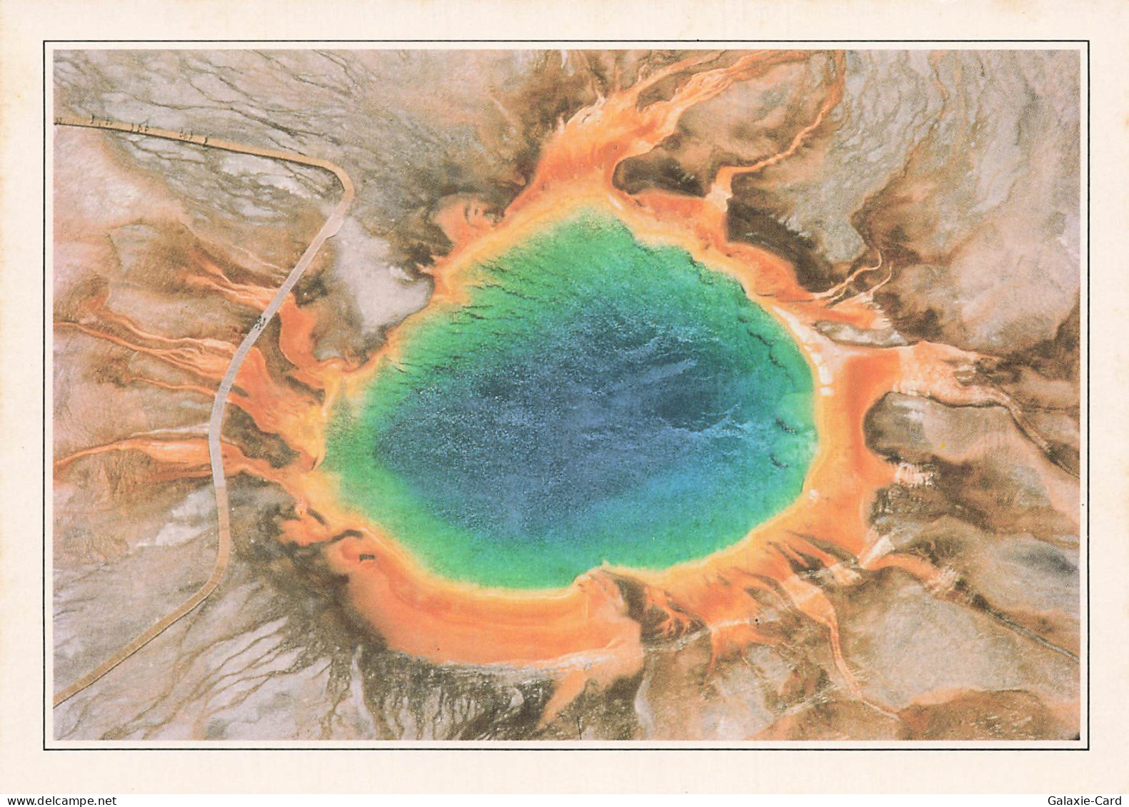 ETATS UNIS YELLOWSTONE MIDWAY GEYSER BASIN