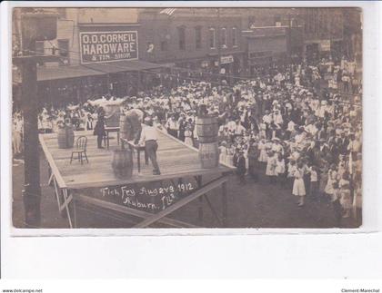 ETATS-UNIS: ILLINOIS: AUBURN: O.O. Corneil hardware, fish fry 1912 - très bon état