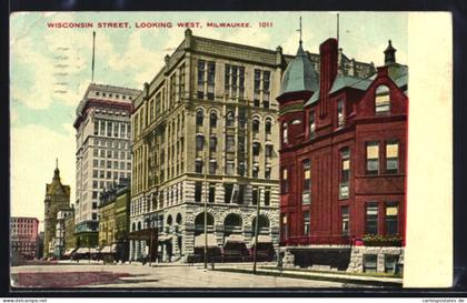 AK Milwaukee, WI, Wisconsin Street, looking West