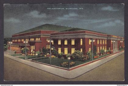Postcard, United States, Milwaukee WI, The Auditorium