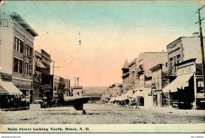 ETATS UNIS - Carte postale de Minot - Main Street looking north - L 116757