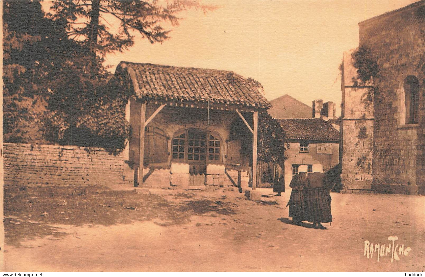 ETUDE A SAINT HILAIRE DES LOGES