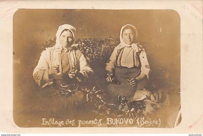 Macedonia - BUKOVO - Women threading chili peppers - REAL PHOTO