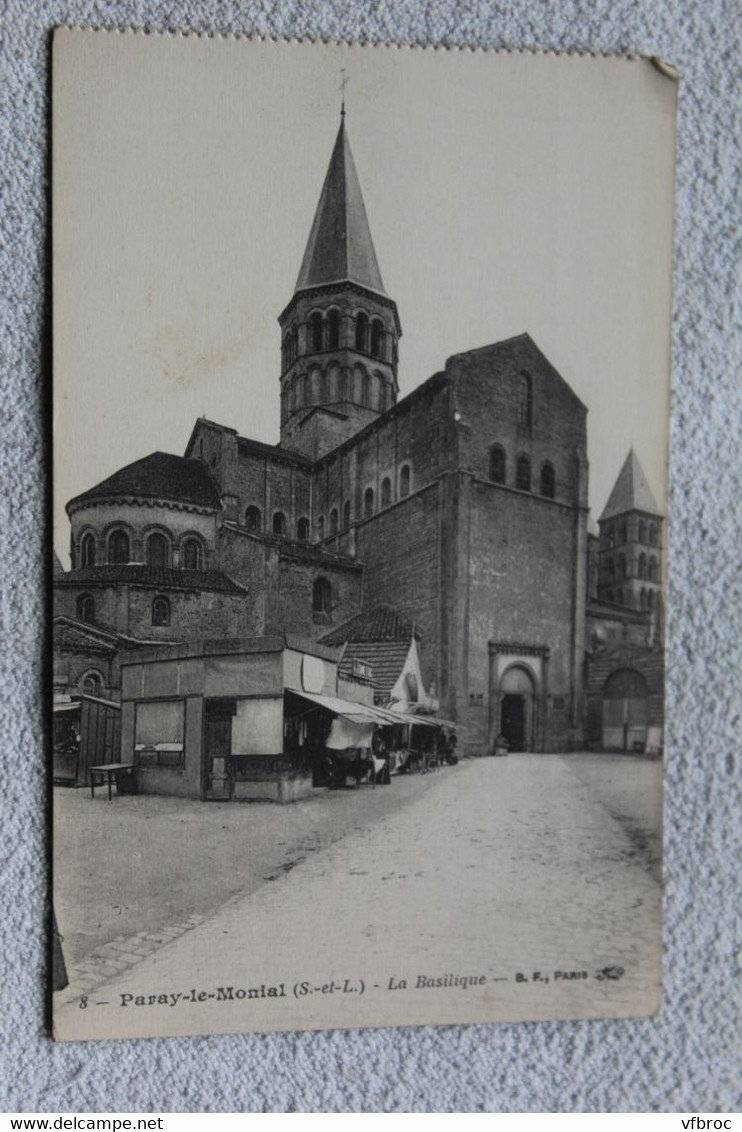 F149, Paray le Monial, la basilique, Saône et Loire 71