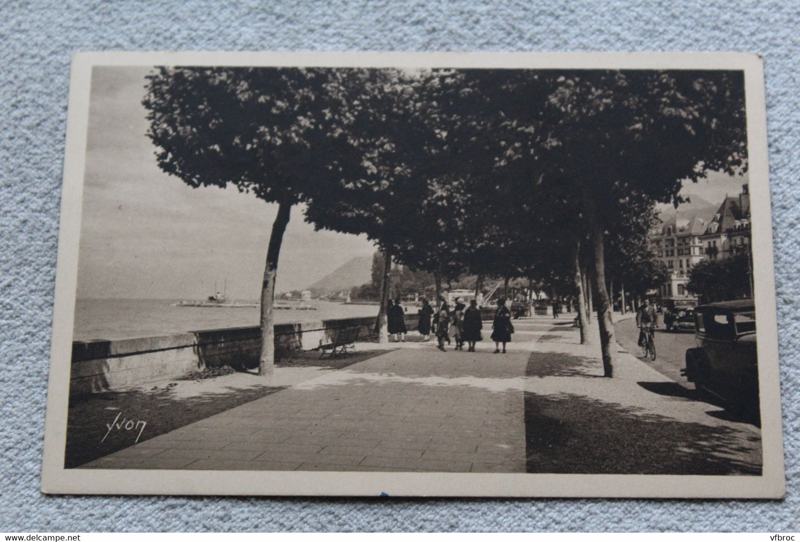 F449, Evian les bains, le quai du baron de Blonay, Haute Savoie 74