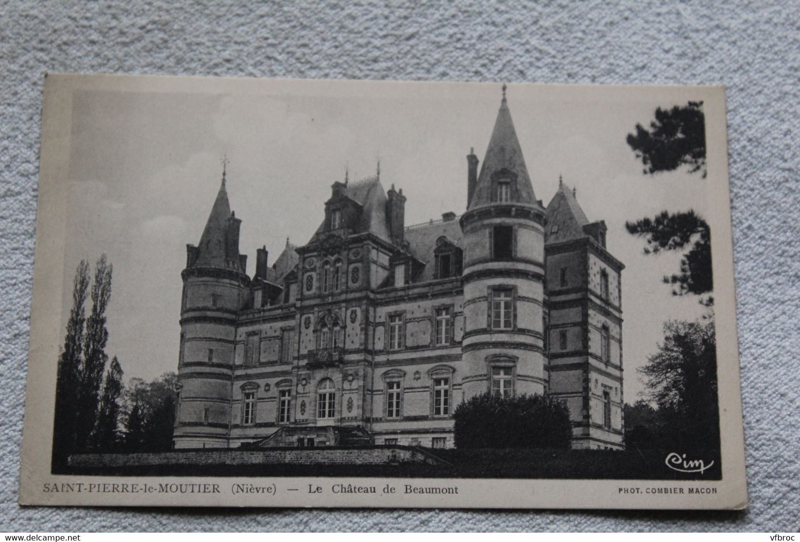 F752, Saint Pierre le Moutier, le château de Beaumont, Nièvre 58