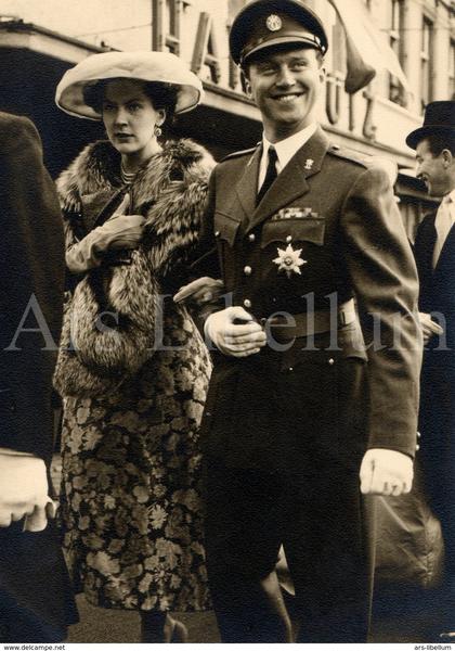 LARGE photo postcard / ROYALTY / Luxembourg / Prince Charles de Luxembourg / Comtesse Khevenhüller-Metsch
