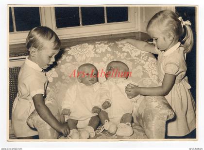 Large postcard / ROYALTY / famille grand-ducale luxembourgeoise / luxemburgische Monarchie / Pol Aschman / unused