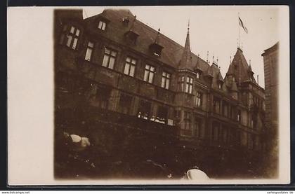 Foto-AK Luxemburg, Grossherzogliches Palais, Teilansicht