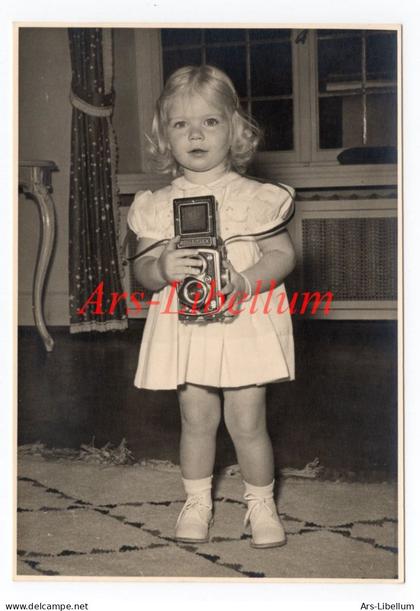 Large postcard / ROYALTY / famille grand-ducale luxembourgeoise / luxemburgische Monarchie / Tony Krier / unused