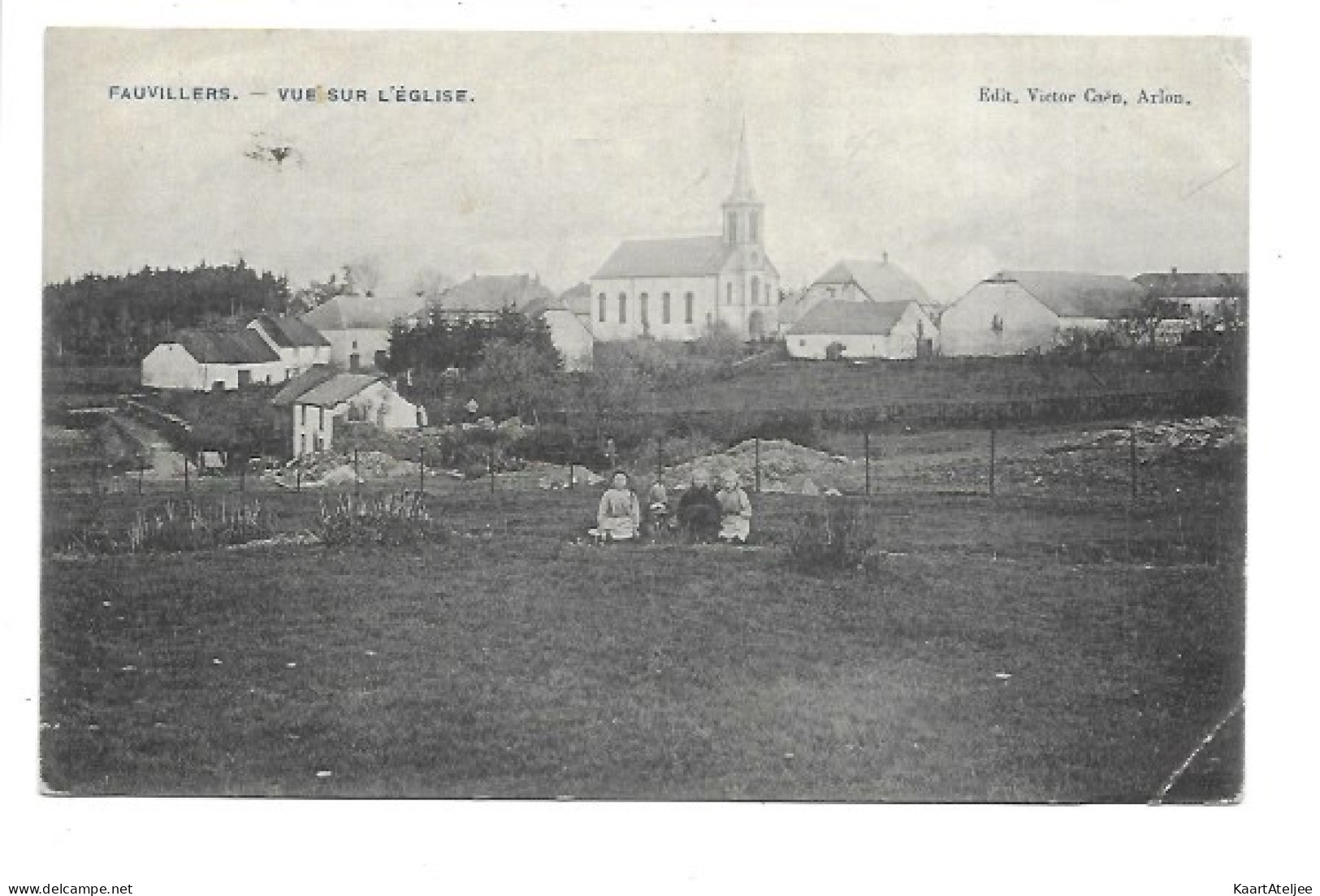 Fauvillers - Vue sur l'Eglise.