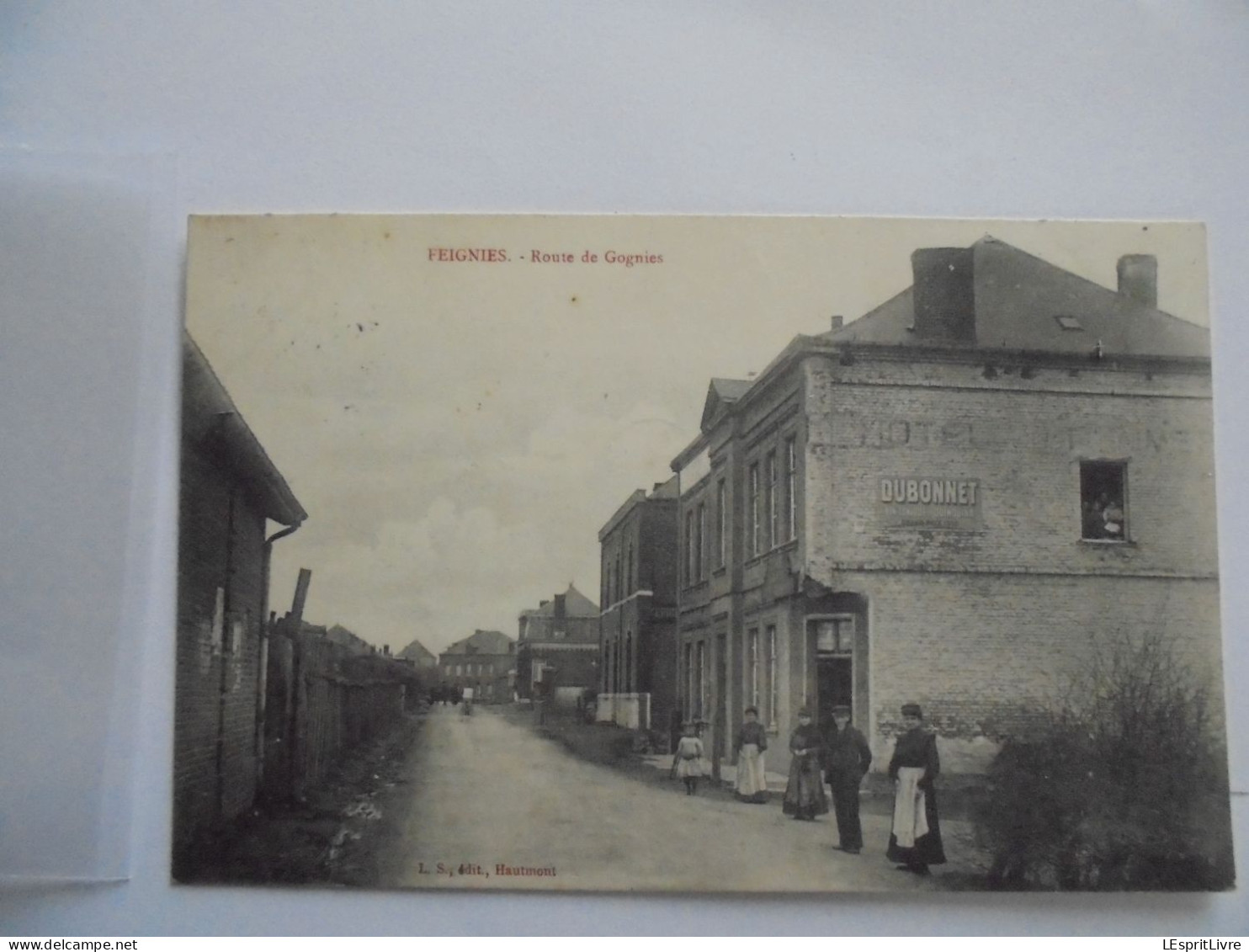 FEIGNIES Route de Gognies Animée Carte Postale Postcard AK CP PK