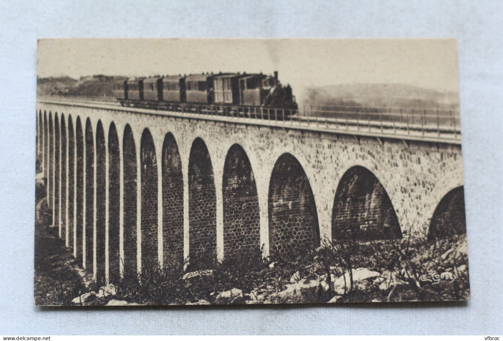Fermanville, le viaduc, Manche 50