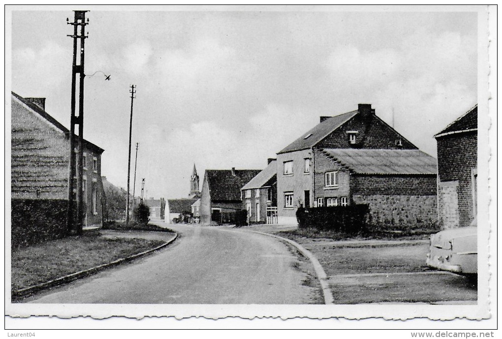 FERNELMONT. NOVILLE-LES-BOIS. SART-D'AVRIL.  CENTRE DU VILLAGE.