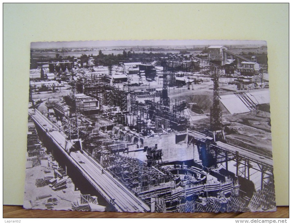 FESSENHEIM (HAUT RHIN)  CHUTE DE FESSENHEIM. VUE GENERALE. USINE ET INSTALLATIONS DE CHANTIER.