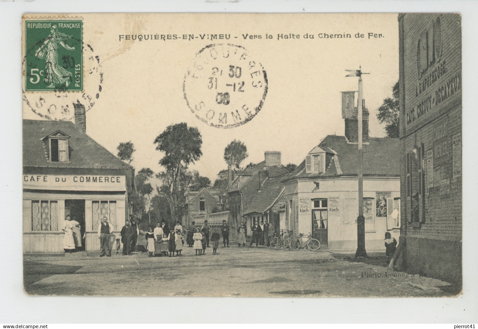 FEUQUIÈRES EN VIMEU - Vers la Halte du Chemin de Fer