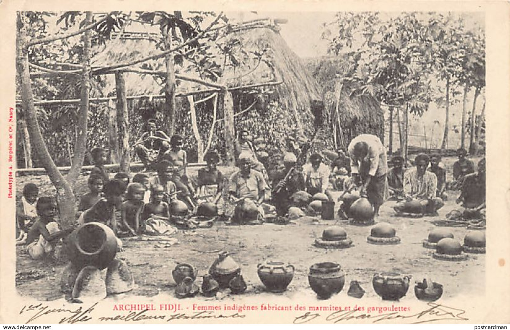 Fiji - Native women making earthenware - Publ. A. Bergeret