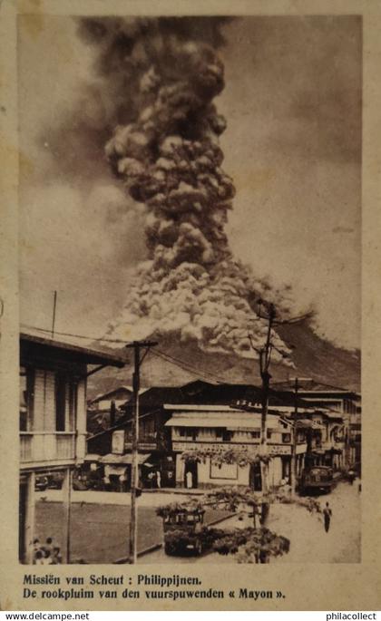 Philippines - Luzon // Missien van Scheut - Erupting Vulcan Mayon 19??