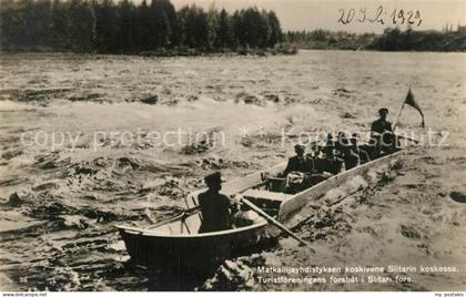 Suomi Finnland Matkailijayhdistyksen koskivene Siitarin koskessa