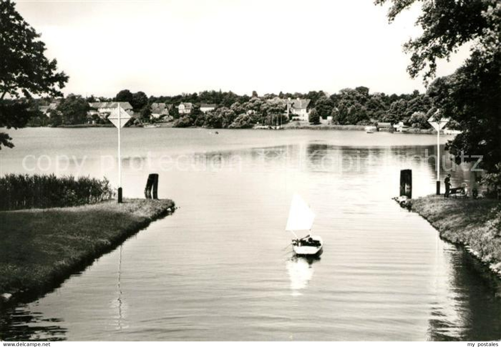 Flecken Zechlin Einfahrt Schwarzer See