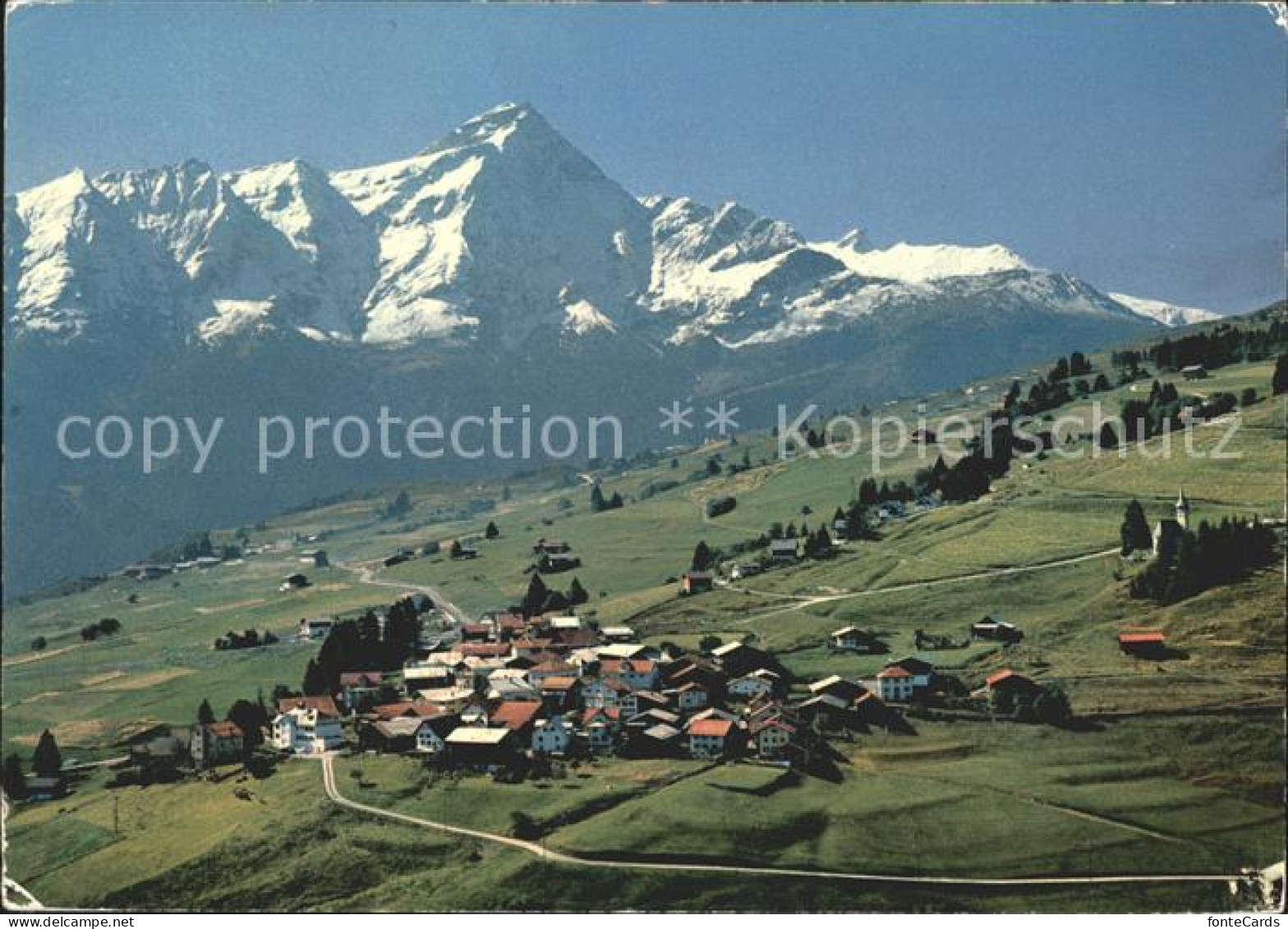 Flerden am Herzenberg mit Piz Beverin Fliegeraufnahme