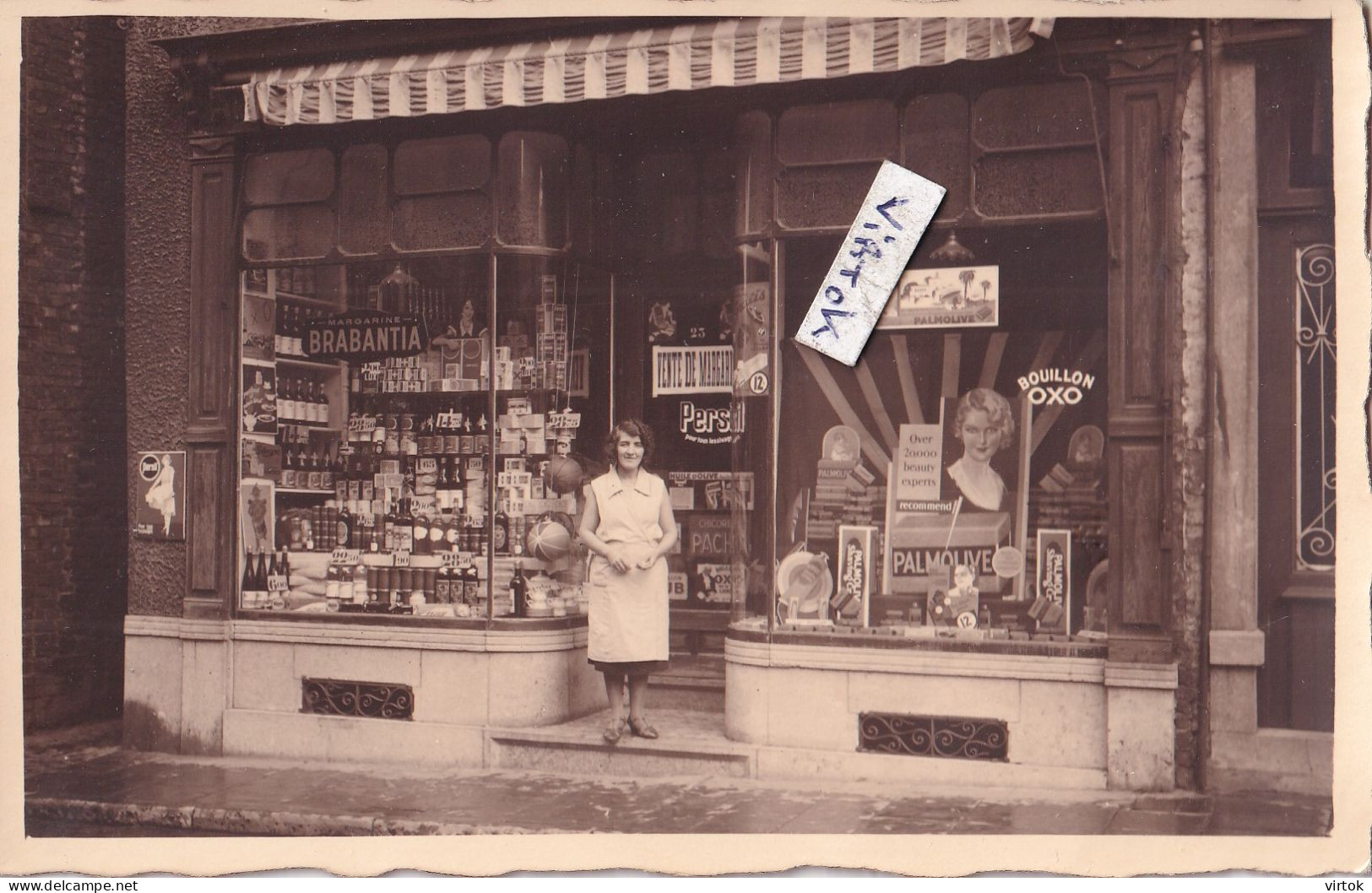 FLEURUS  : magasin -  rue station 23   carte photo