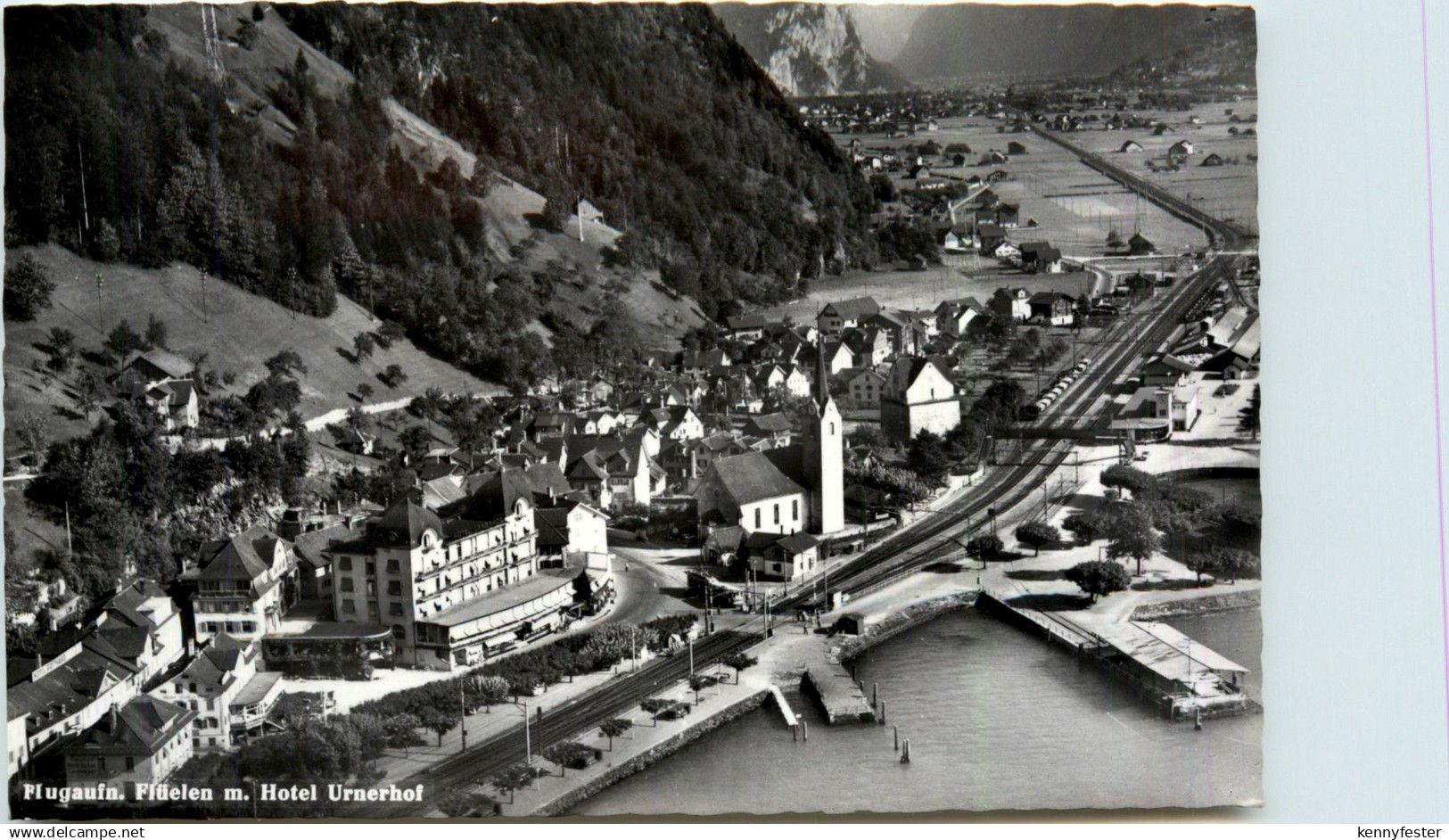 Flüelen mit Hotel Urnerhof
