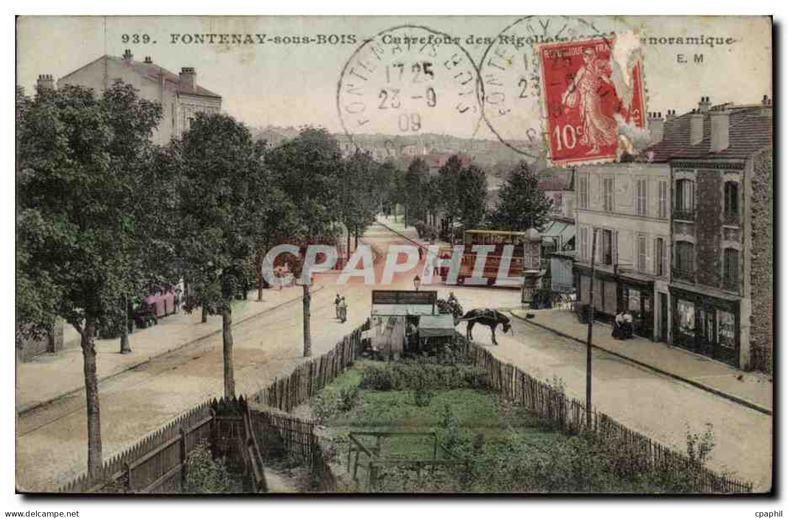 Fontenay sous Bois CPA Carrefour des Rigoles et vue panoramique