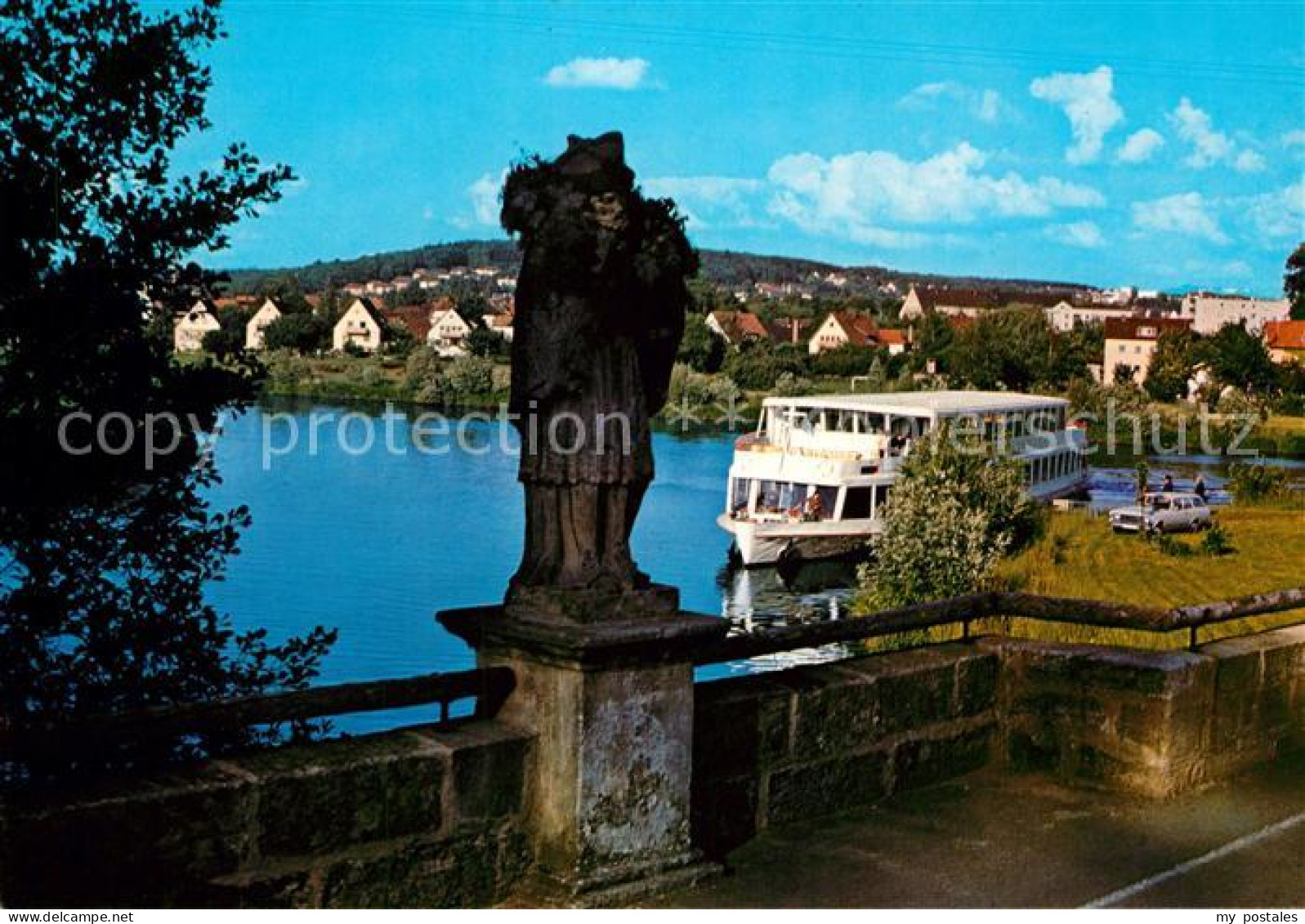 Forchheim Oberfranken Partie an der Regnitz Fahrgastschiff