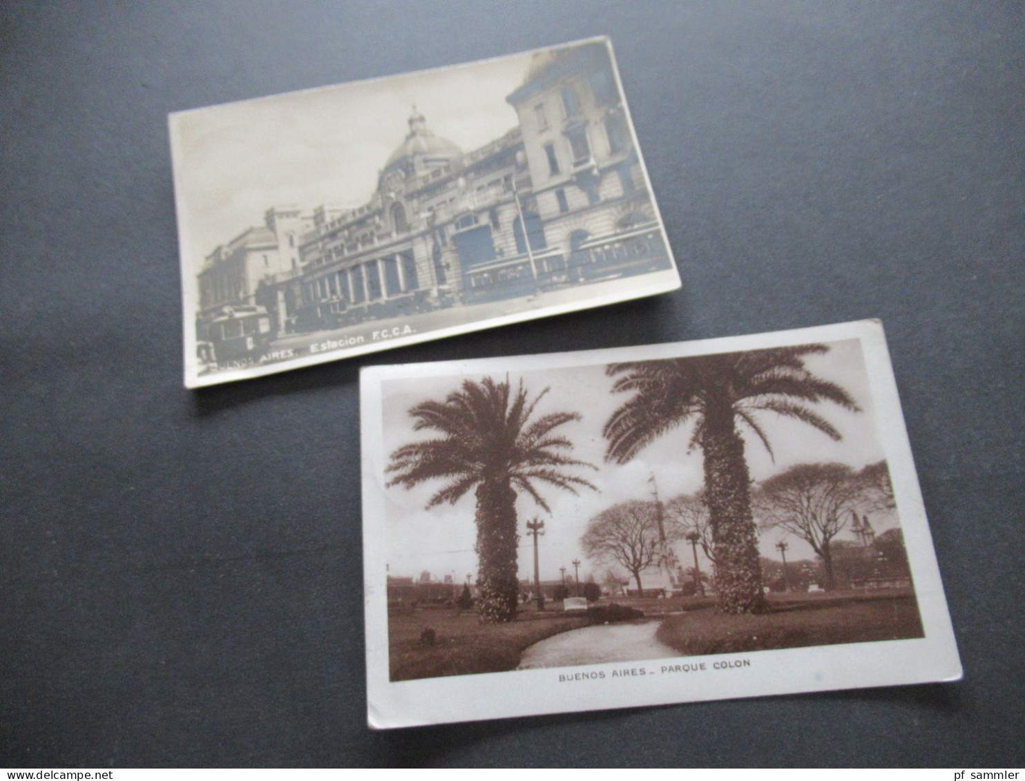 Foto AK 1935 Argentinien Buenos Aires Parque Colon und nEstacion F.C.C.A / Straßenbahn / Haltestelle / Haltebahnhof