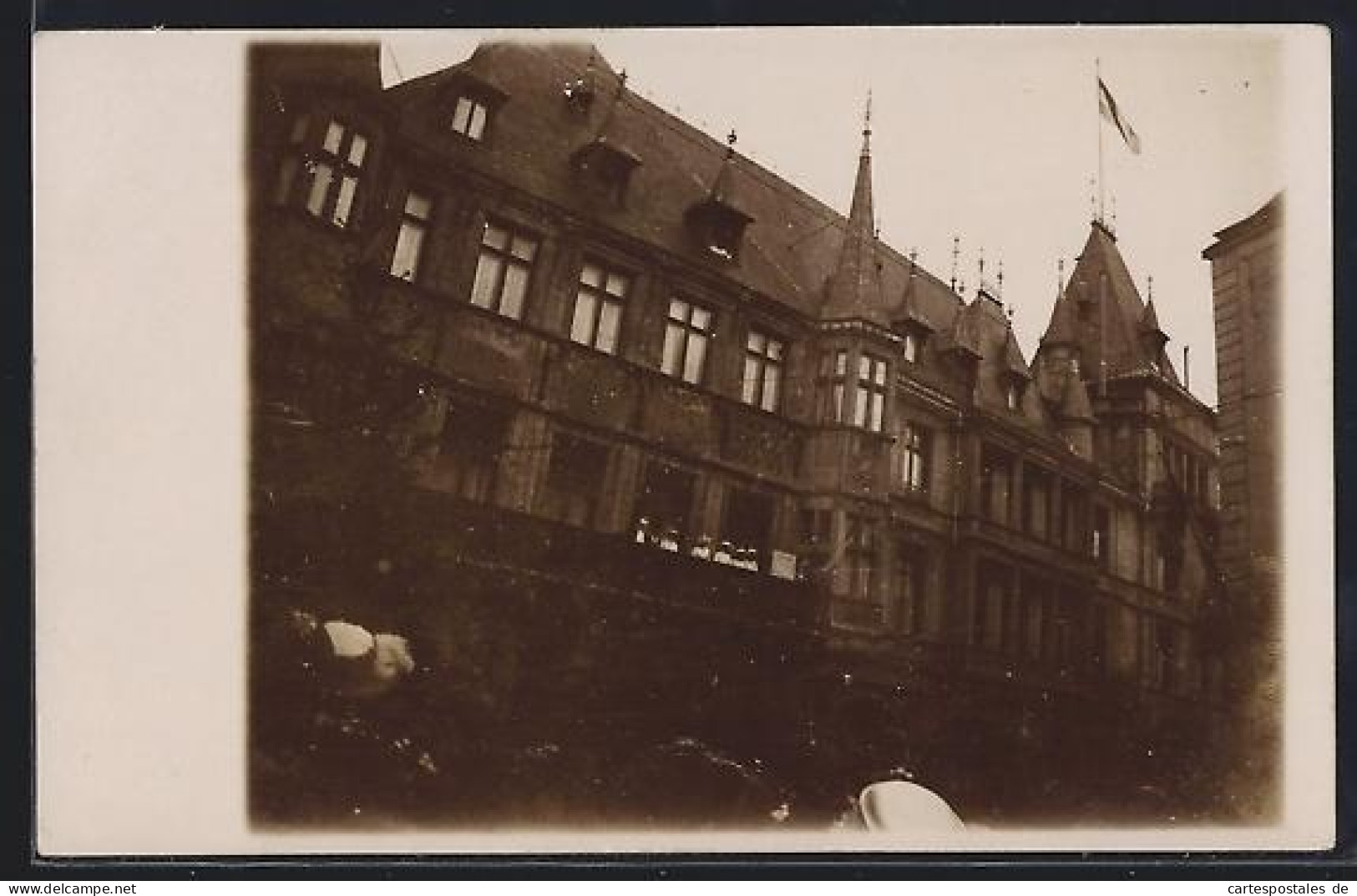 Foto-AK Luxemburg, Grossherzogliches Palais, Teilansicht