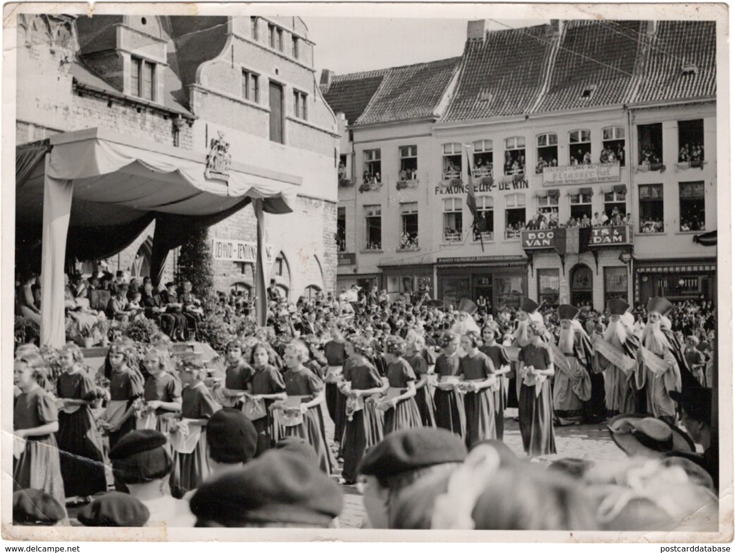 Foto L. Van Baelen - Ijzeren Leen - Mechelen - Leopold III ?