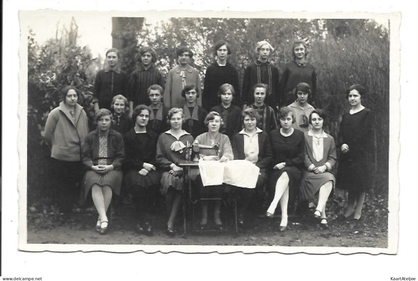 Fotokaart Herk-de-Stad - Klasfoto (Photo L. Strauven).