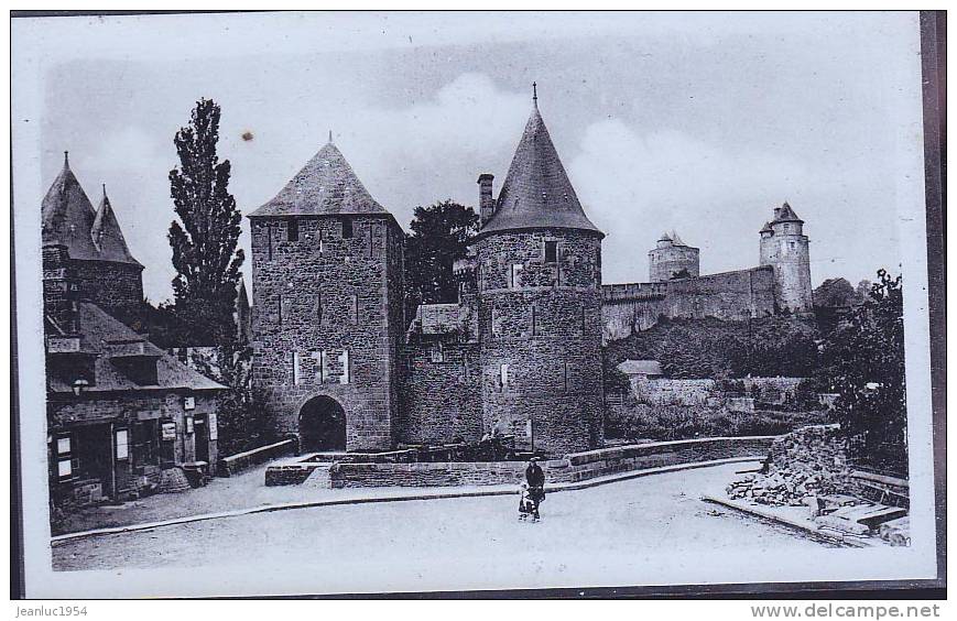 FOUGERES