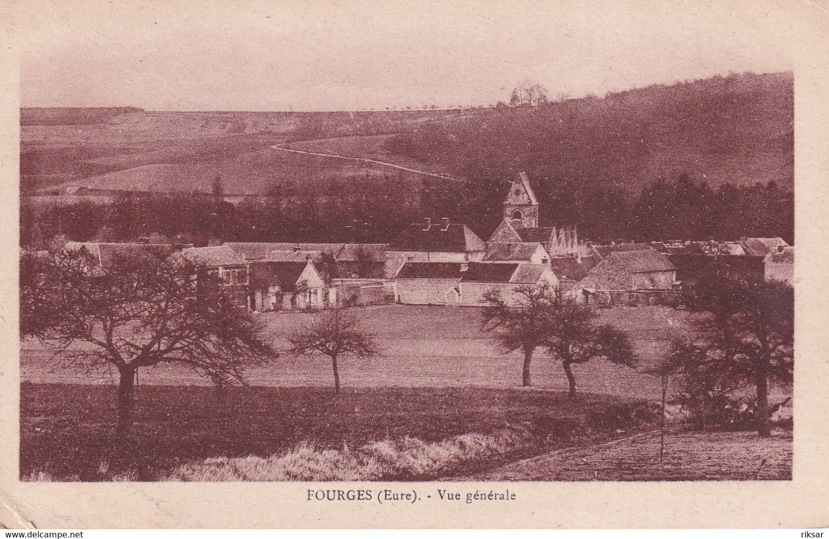FOURGES